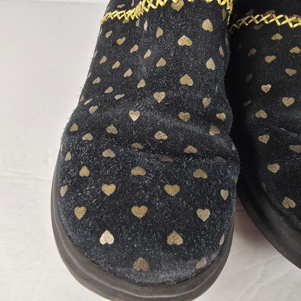 UGG I Heart Girls Black Suede Boots With Gold Hearts/Gold Rope Detail Size 3 - Picture 3 of 14